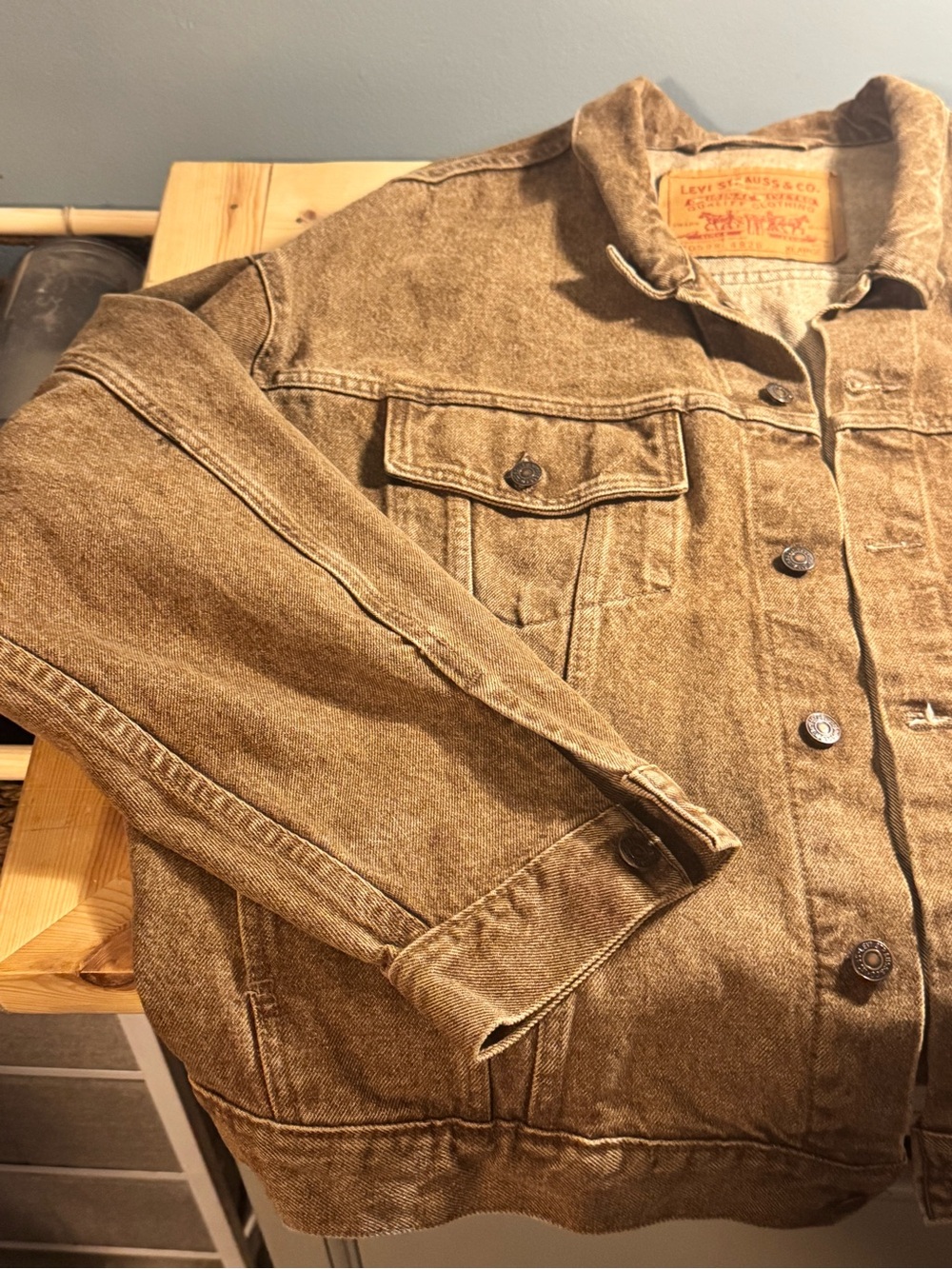 VINTAGE 90s LEVI DENIM JACKET